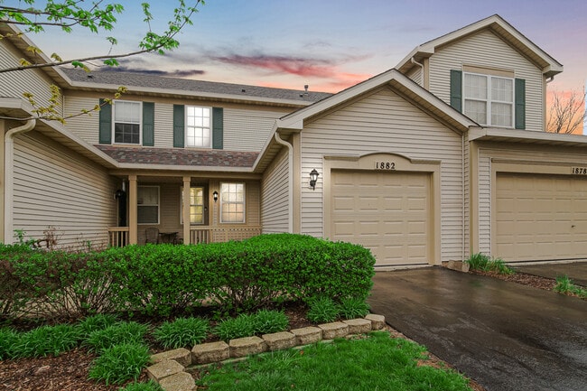 Building Photo - 1882 N Wentworth Cir