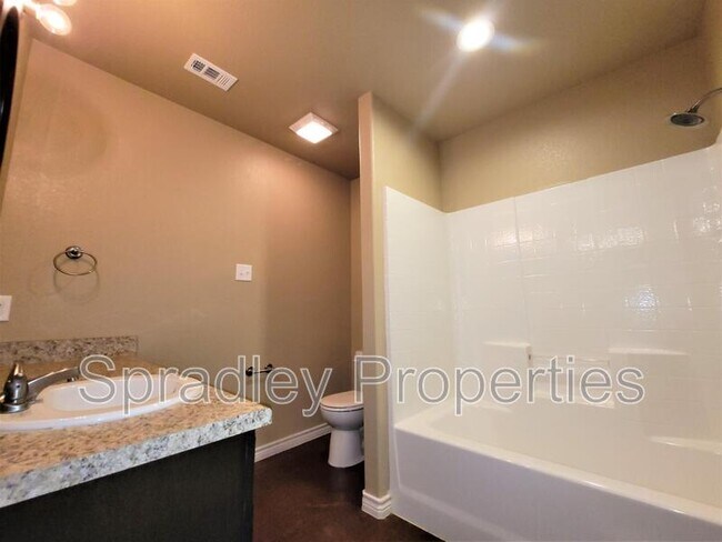 Photo - 642 Laila Ln