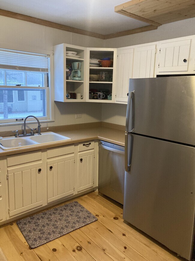 Photo - 9485 Country Club Rd