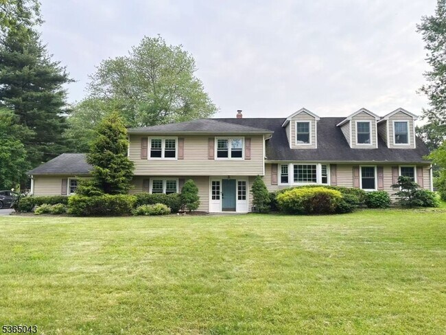 Photo - 21 Meadowview Rd Casa