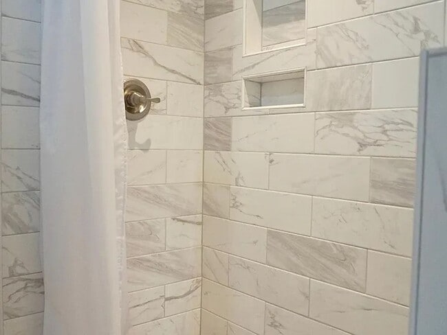 Photo - Charming & Spacious 3-Bedroom Home for Rent in Serene Manchaca!