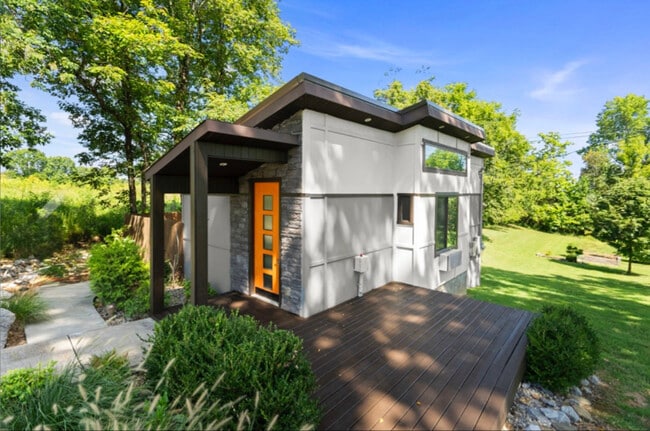 Photo - 2044 Wilson Ln