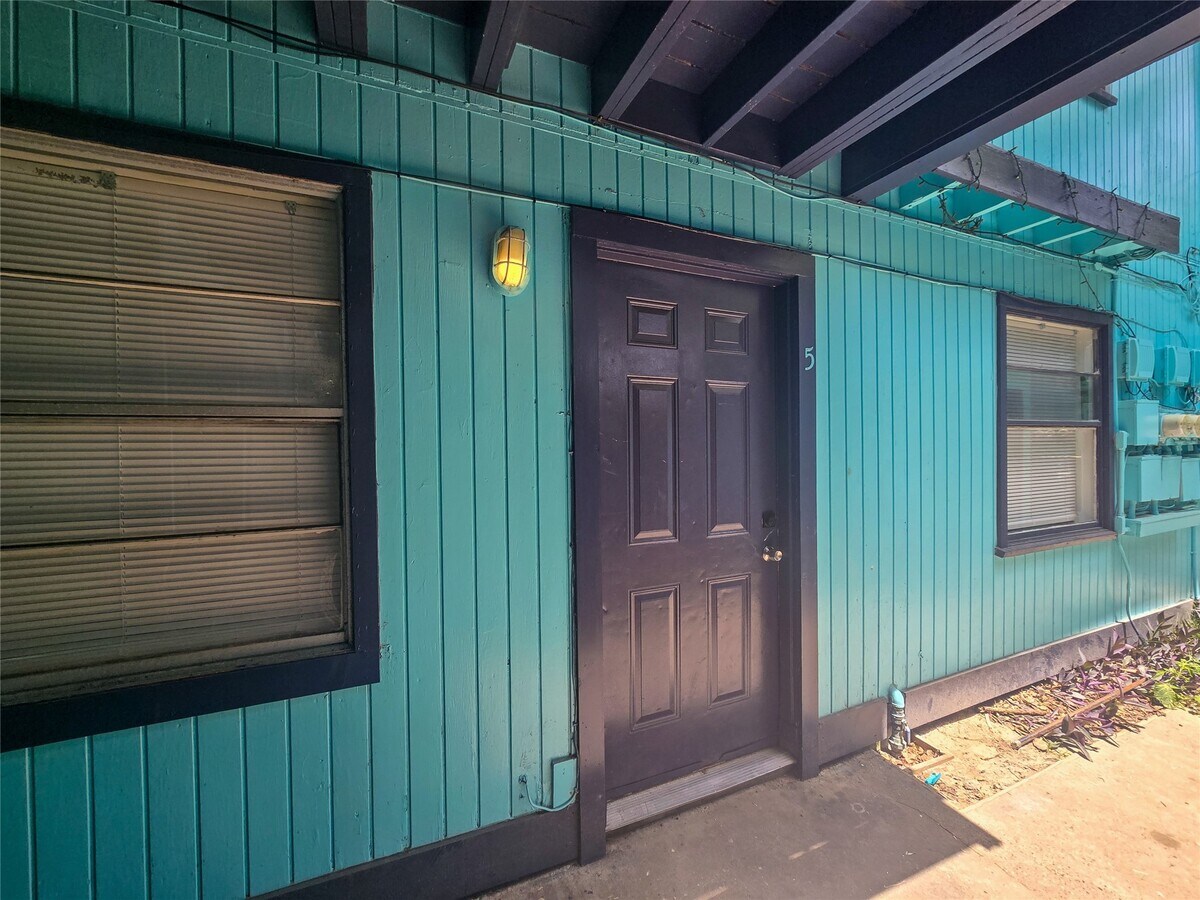 Photo - 3714 Ave S Unidad 8