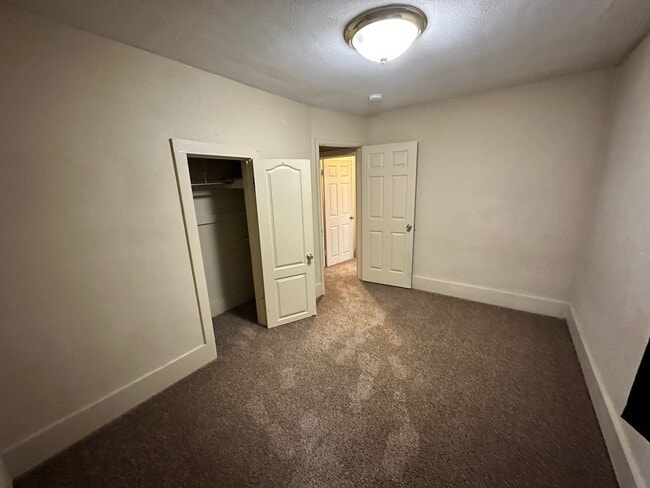 Photo - 406 E Kiowa St