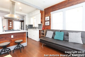 Photo - 131 Klein St