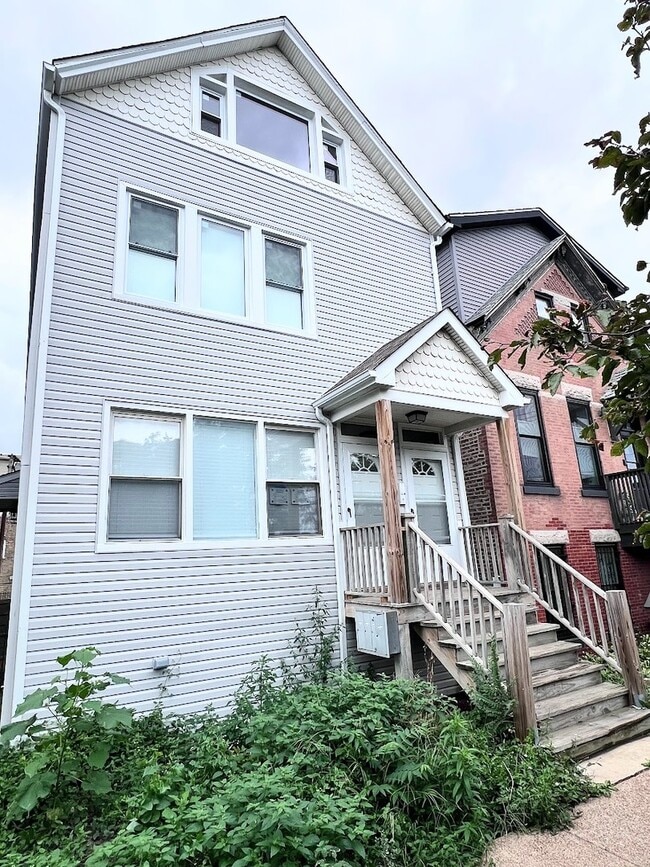 Photo - 2306 N Hoyne Ave Condo Unit 2R