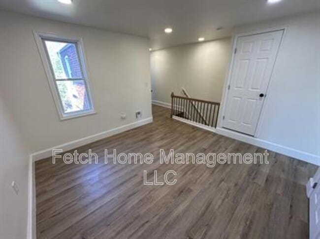 Photo - 740 S Queen St