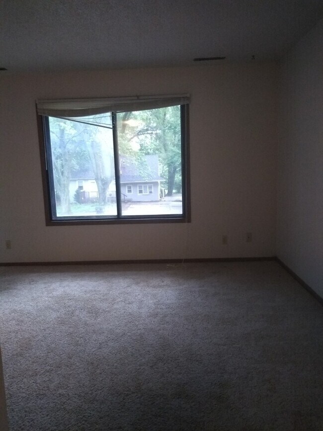 Photo - South Franklin Apartments