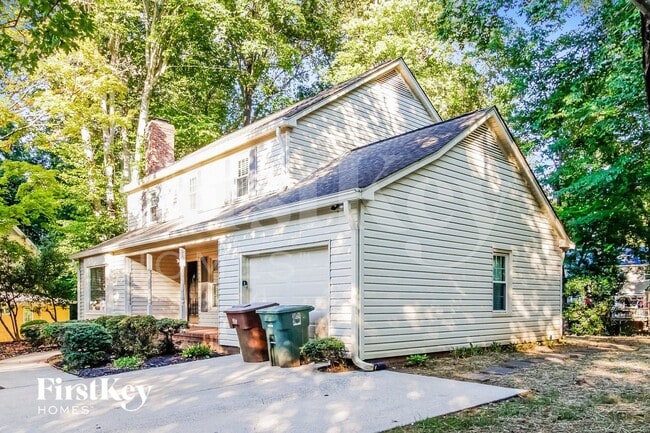 Photo - 402 Willow Spring Ct