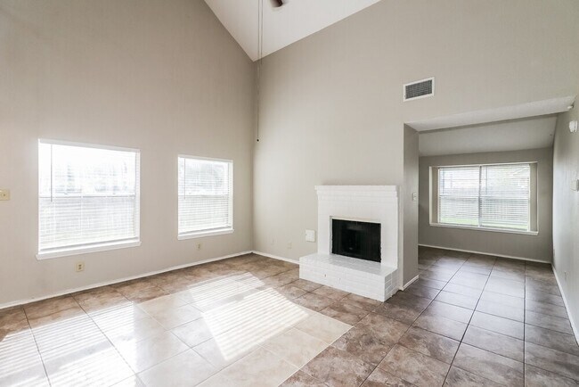 Photo - 6042 Beaconridge Dr