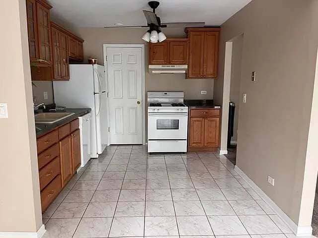 Photo - 1544 Williamsburg Dr