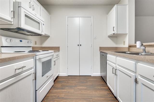 Photo - 232 S Pipeline Rd W