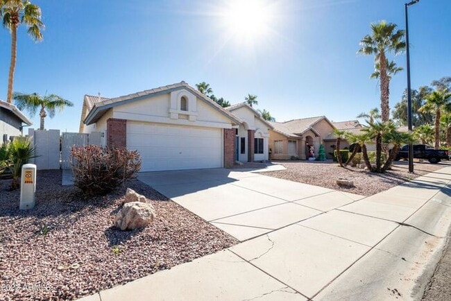 Photo - Welcome to this gorgeous neighborhood!