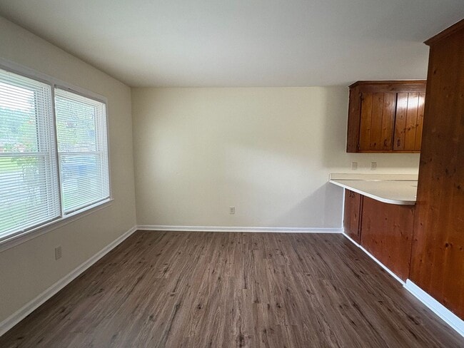 Photo - 2518 Cedarwood Dr Unit A-2: 2518