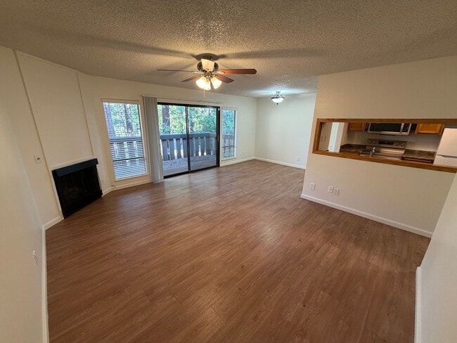 Photo - 2 bedroom | 1 bathroom | Arden-Arcade Condo Available Now!