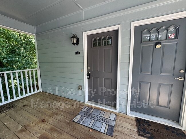 Building Photo - 3900 Riverlook Pkwy SE Unit 201 Rental