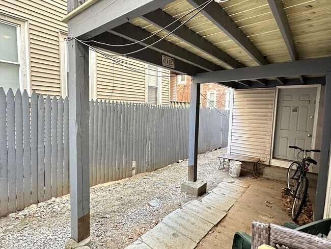 Building Photo - Mission Hill 5 -Bed Rental