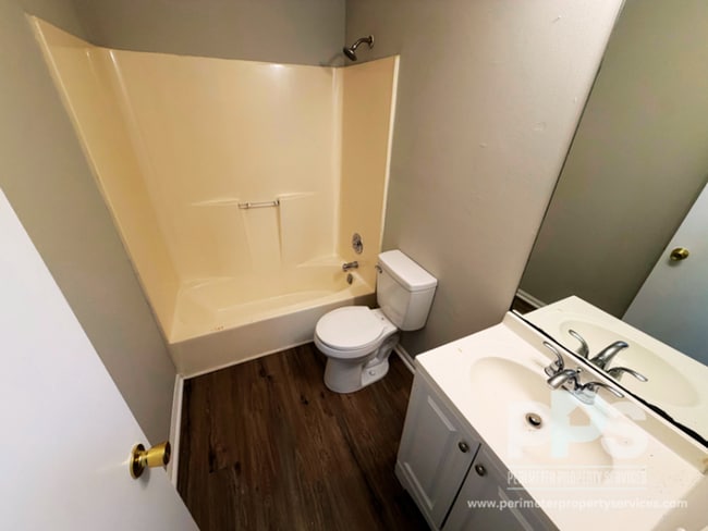 Photo - 7128 Greenway Cove SW