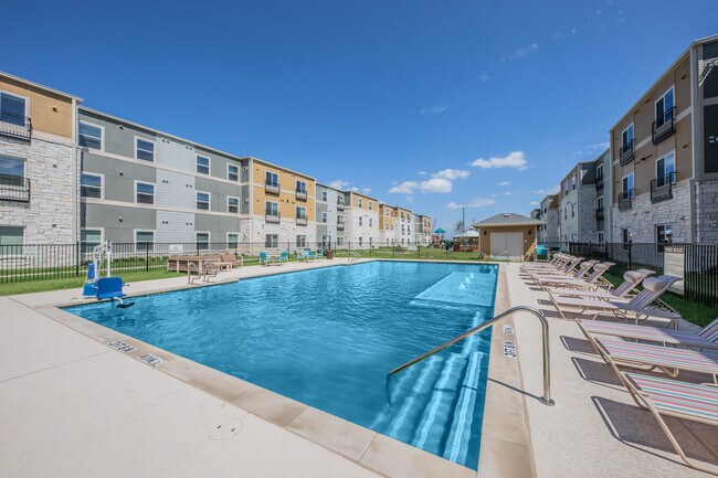 Meadows Park Apartments For Rent in Elgin, TX