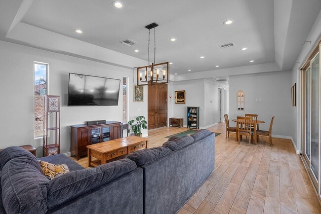 Photo - 231 Premio Ct