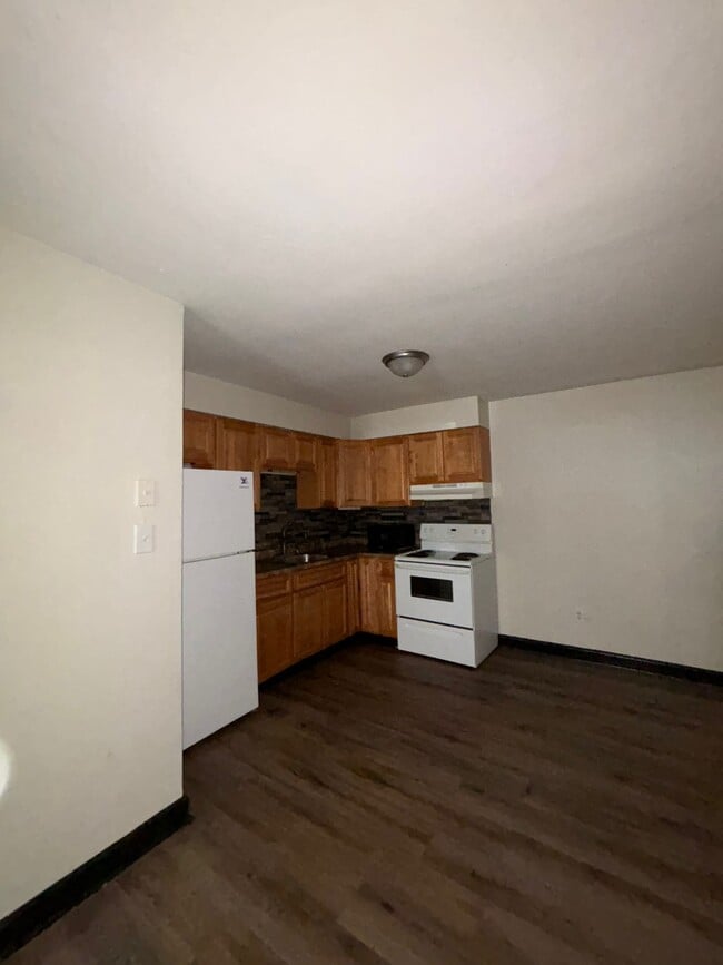Building Photo - 290 Wainwright St Unit 6