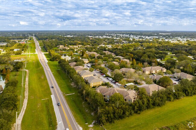 5919 Ryals Rd Zephyrhills, Florida - Belmont