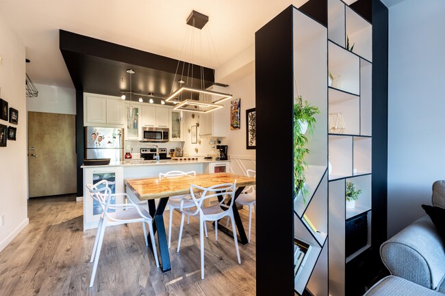 Photo - 2871 Jacklin Rd