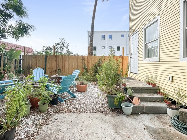 Espacio compartido en el patio trasero - 1307 E 17th Ave Unidad El Cafecito Loft