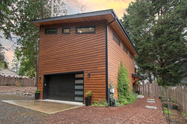 392 Buckloop Rd.