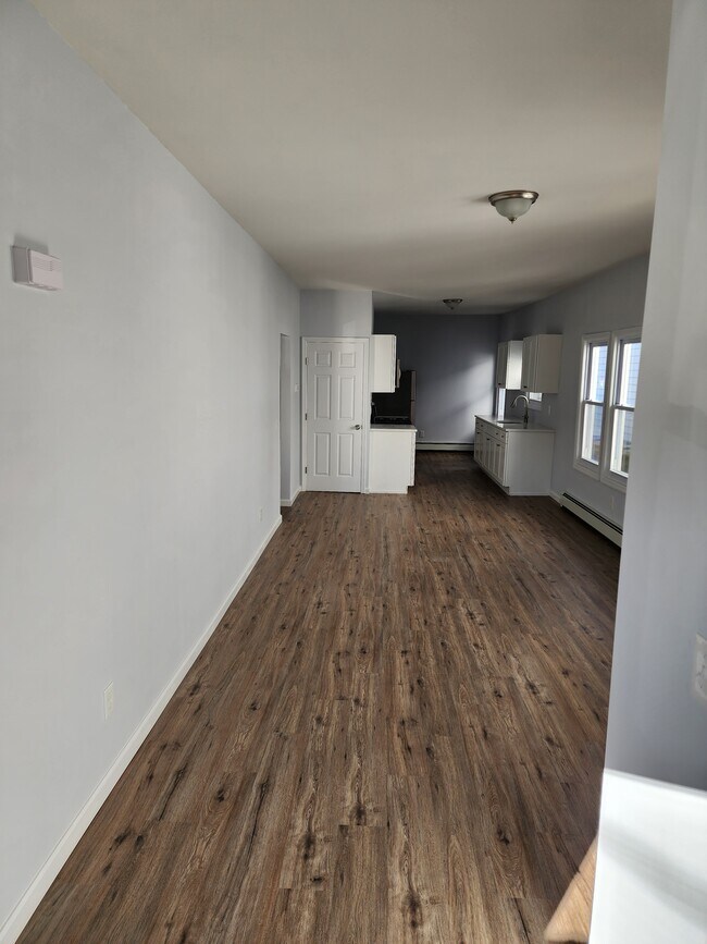 Photo - 344 Miltonia St