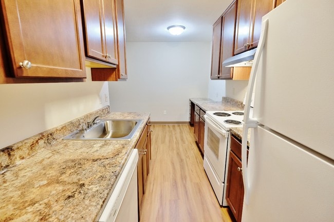 Photo - 1776 St. Clair Ave