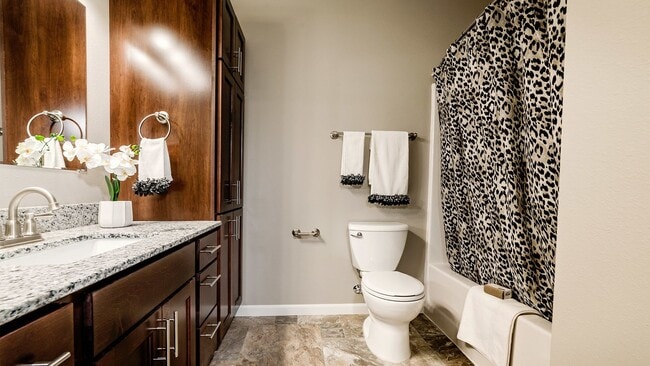 Photo - Gateway Green Apartments