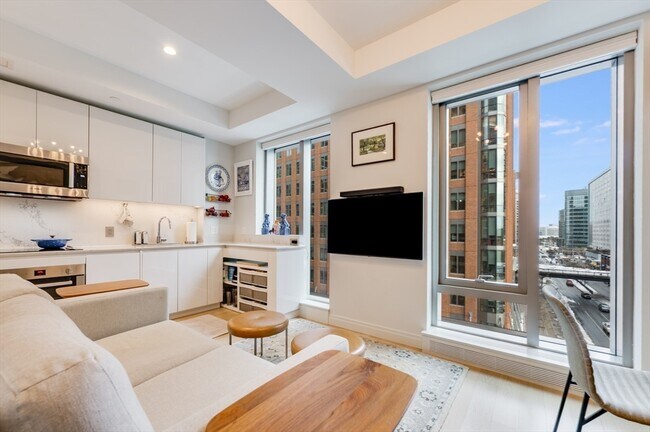 Photo - 135 Seaport Blvd Unit 818