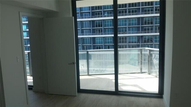 Photo - 1300 S Miami Ave Unidad 1300 S Miami Ave # 3708