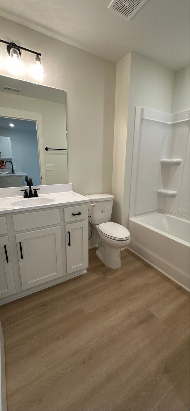 Photo - 1108 W Main St