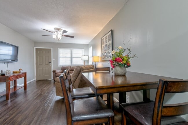 Photo - 2308-2310 N 36th St