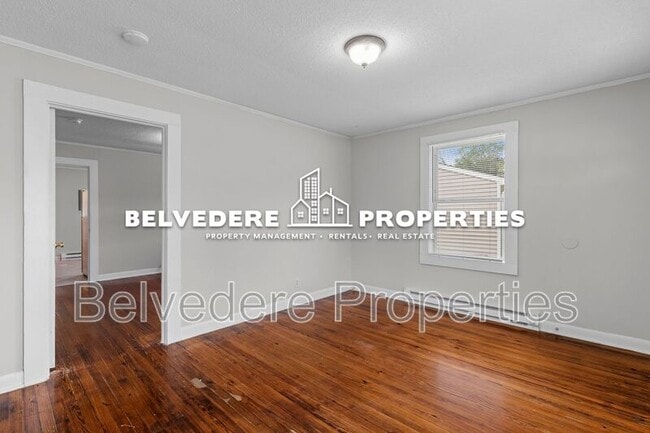 Photo - 114 Charles Ave