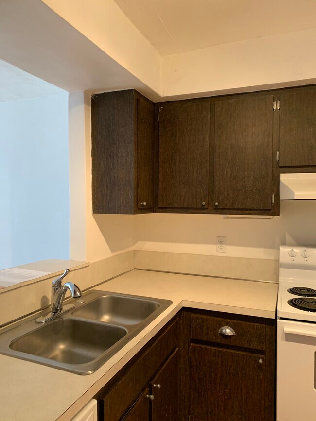 411 Anastasia Ave Unit 202