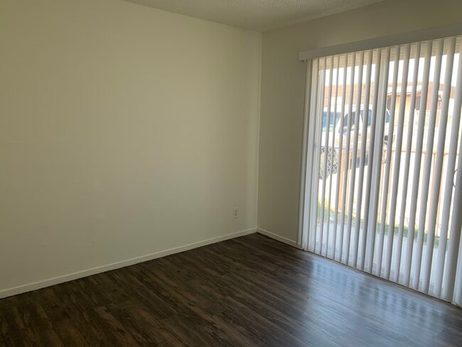 Photo - 5216 Redberry St Unit #2