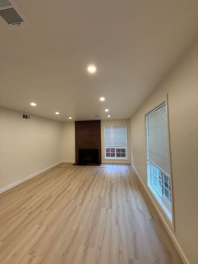 Photo - 770 Topaz Dr