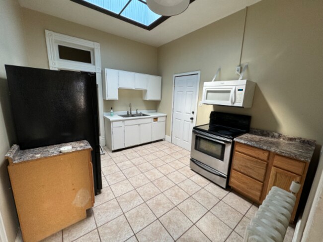 Photo - 204 Cleveland Ave