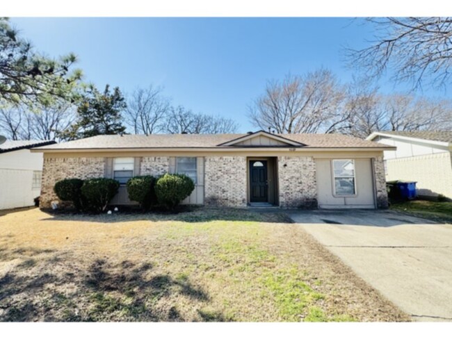 ****3 BEDROOM IN BALCH SPRINGS***** - ****3 BEDROOM IN BALCH SPRINGS***** Casa