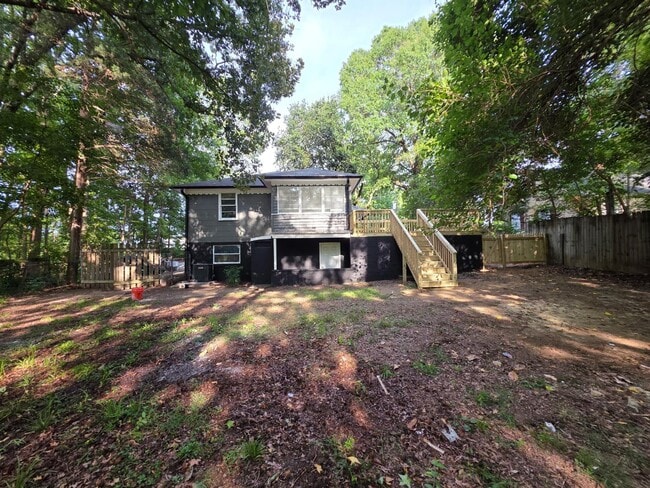 Photo - 2106 Shore St