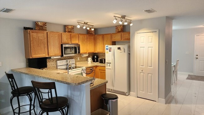 Photo - 562 SE Majestic Terrace