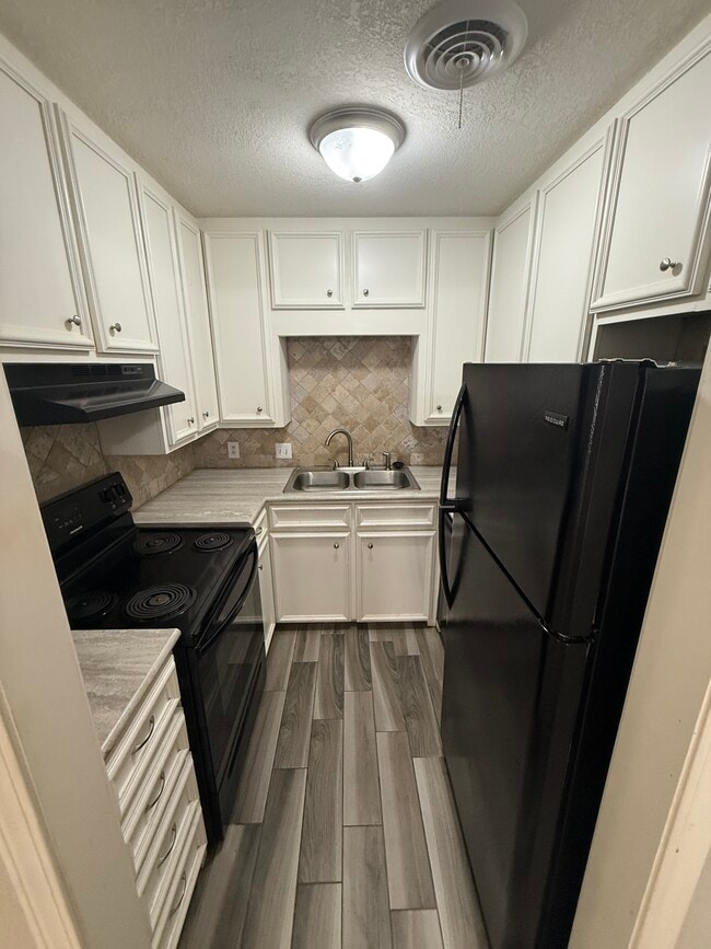 Photo - 819 Hardy Springs Cir Unit A