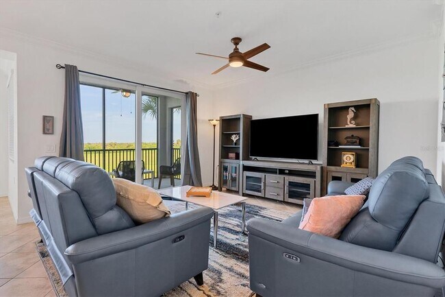 14071 Heritage Landing Blvd Unit 326