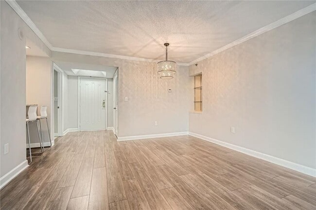 Photo - 2870 Pharr Ct S Northwest