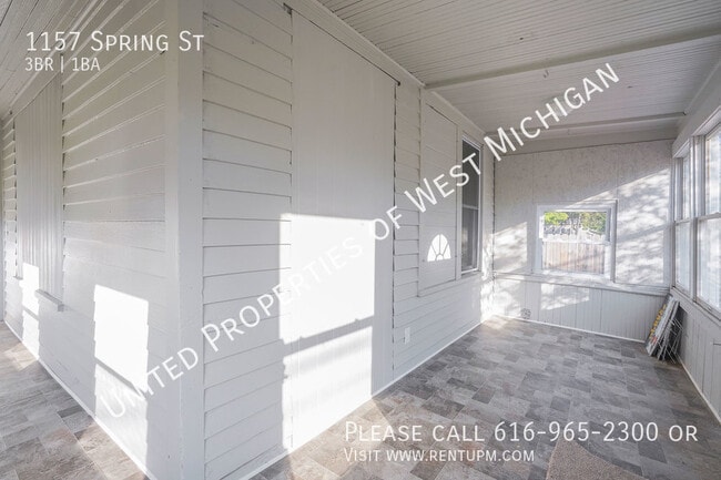Photo - 1157 Spring St