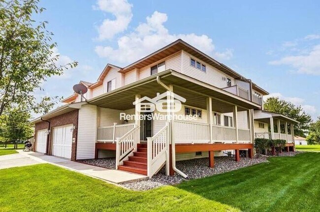 Photo - Modern comfort in a prime Brooklyn Park location.