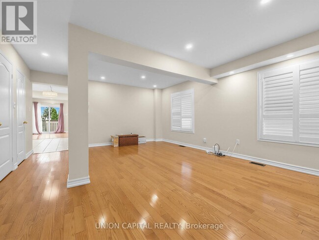 Photo - 3186 Cabano Crescent